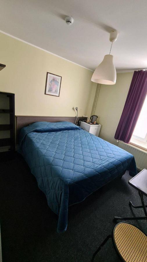 Hotel Melissa Péruwelz エクステリア 写真